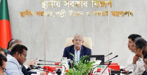 জনগণের অর্থ অপচয় না করতে কঠোর নির্দেশ স্থানীয় সরকার মন্ত্রীর