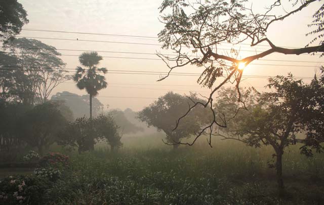 দেশের ১০ অঞ্চলে আজ ঝড়-বৃষ্টির আশঙ্কা