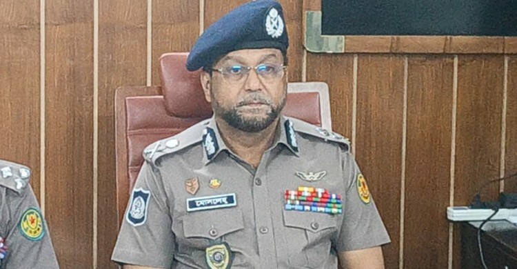 পুলিশের ওপর হামলায় আত্মরক্ষার্থে বল প্রয়োগ : ডিএমপি কমিশনার