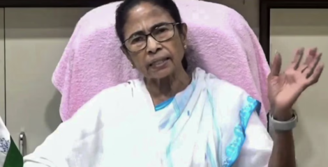 বাংলাদেশ নিয়ে মন্তব্যের জেরে মমতা ব্যানার্জীর বিরুদ্ধে মামলা