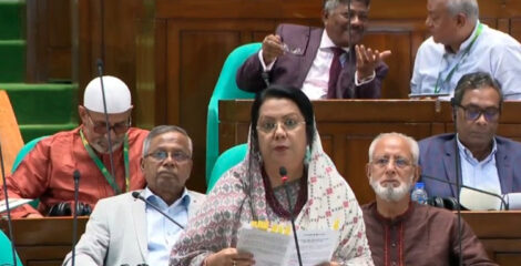 টিকিট সিন্ডিকেট ও অস্বাভাবিক ভাড়া আদায়ে কঠোর ব্যবস্থা নেওয়া হবে : বিমানমন্ত্রী