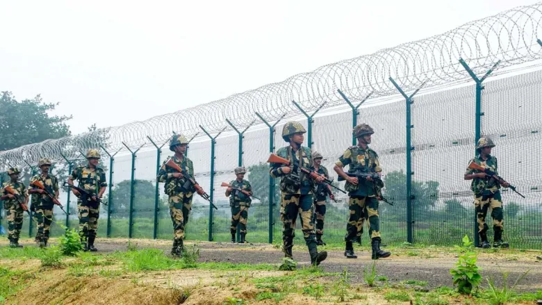 আইনি প্রক্রিয়া ছাড়াই বাংলাদেশিদের পুশব্যাক করছে ভারত : এইচআরডব্লিউ