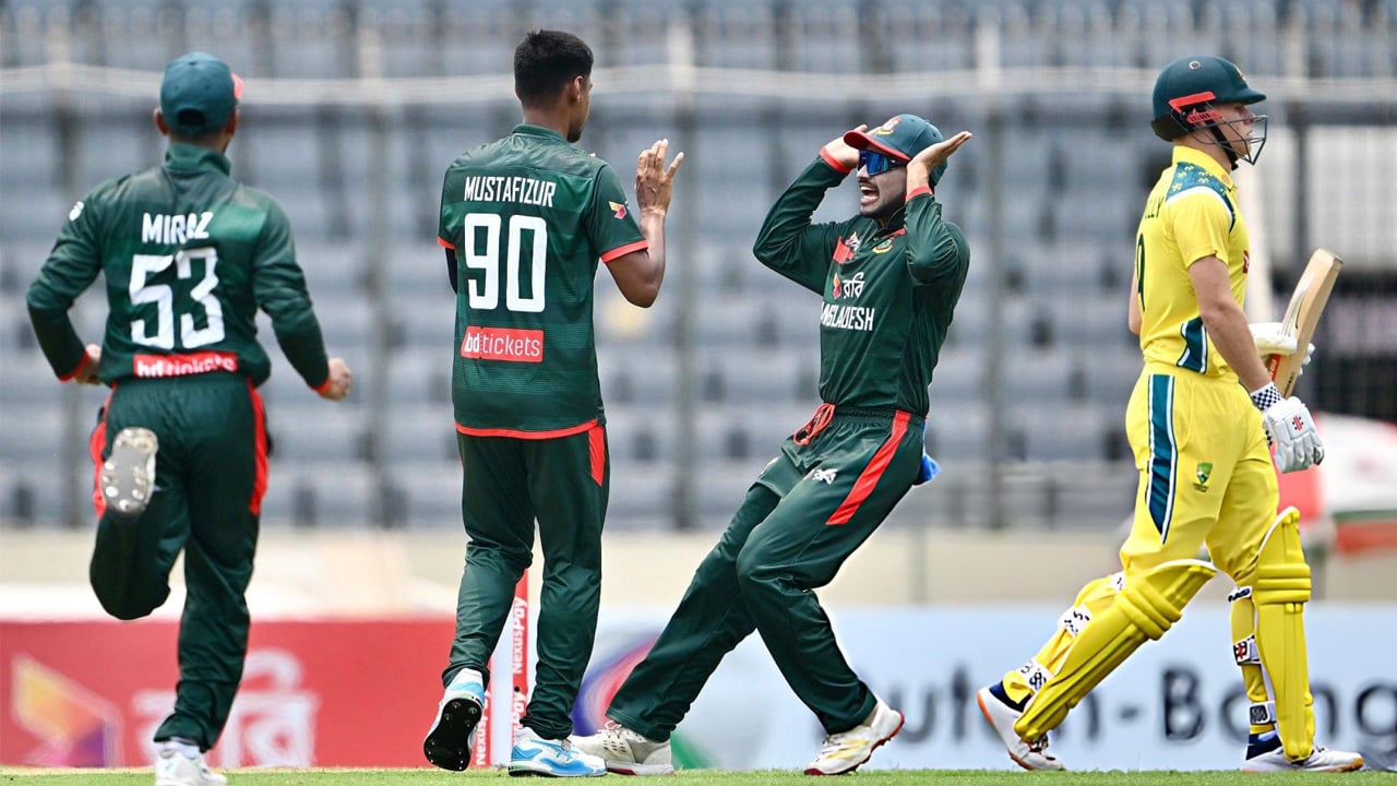 শেষ ওভারের নাটকীয়তায় ১ উইকেটে হার বাংলাদেশের, হোয়াইটওয়াশ এড়াল অস্ট্রেলিয়া