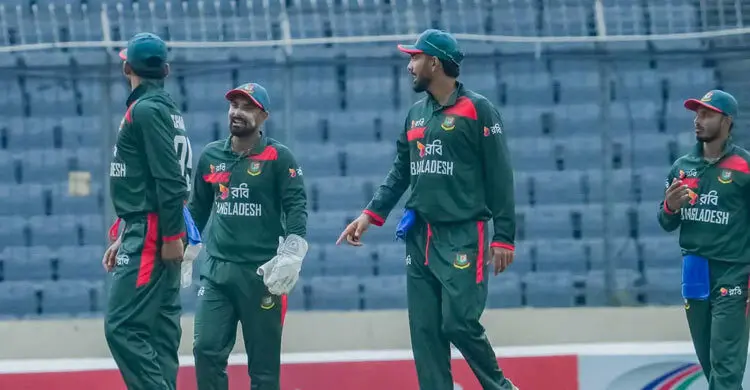 শেষ মুহূর্তে বৃষ্টির হানা, খেলা আর না হলে জিতবে বাংলাদেশ