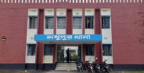ছাগল উদ্ধার করতে গিয়ে মর্মান্তিক মৃত্যু বাবা-ছেলেসহ চারজনের
