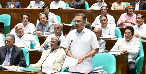 ঋণনির্ভর অর্থনীতি থেকে বিনিয়োগনির্ভর অর্থনীতিতে যেতে চায় সরকার : প্রধানমন্ত্রী