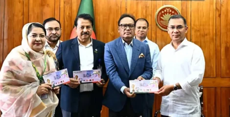 ফুটবল বিশ্বকাপ উপলক্ষে স্মারক ডাকটিকিট উন্মোচন