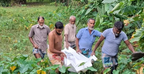 নিখোঁজের দুই দিন পর ডোবায় মিলল পা বাঁধা বস্তাবন্দি যুবকের মরদেহ