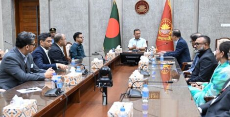 পোশাক শিল্পের প্রতিবন্ধকতা দ্রুত দূর করার নির্দেশ প্রধানমন্ত্রীর