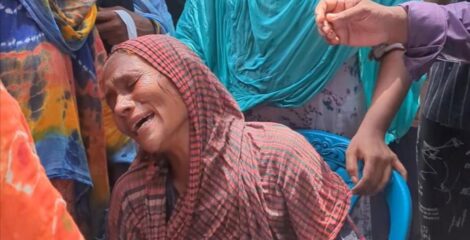 পদ্মায় নৌকাডুবি, মা উদ্ধার হলেও নিখোঁজ বাবা-ছেলে