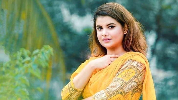 কেউ খারাপ প্রস্তাব দেওয়ার সাহস পায়নি, গুঞ্জনের জবাবে শবনম ফারিয়া