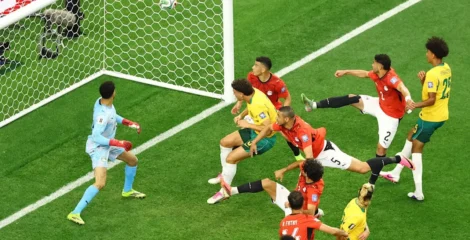 এক বিশ্বকাপে দুই আত্মঘাতী গোলে অনাকাঙ্ক্ষিত ইতিহাস গড়লেন মিশরের হানি