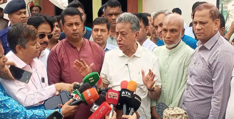 বন্যায় ক্ষতিগ্রস্তদের পুনর্বাসন শুরু, সহায়তা চলবে : অর্থমন্ত্রী