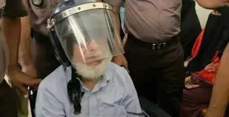 আদালতের অনুমতি ছাড়া দেশত্যাগ করতে পারবেন না বিচারপতি খায়রুল হক