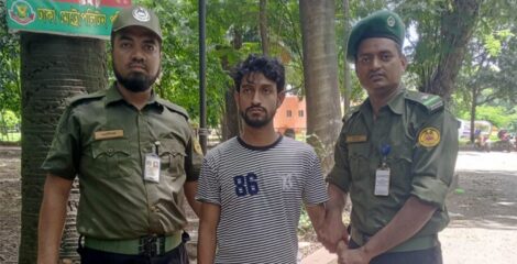 রমনা পার্কে স্কুলছাত্রীকে অপহরণ চেষ্টার অভিযোগে যুবক আটক