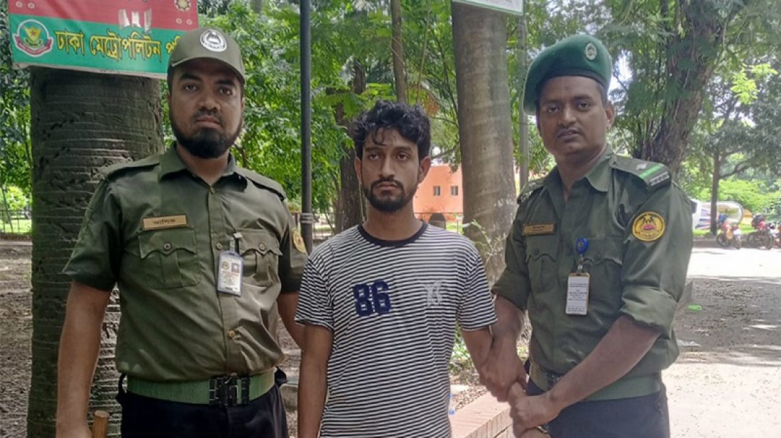 রমনা পার্কে স্কুলছাত্রীকে অপহরণ চেষ্টার অভিযোগে যুবক আটক