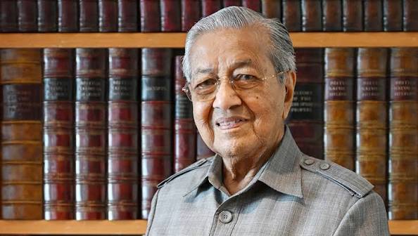 অপরাজিত ১০১, আধুনিক মালয়েশিয়ার স্থপতির শতবর্ষ পেরোনো যাত্রা