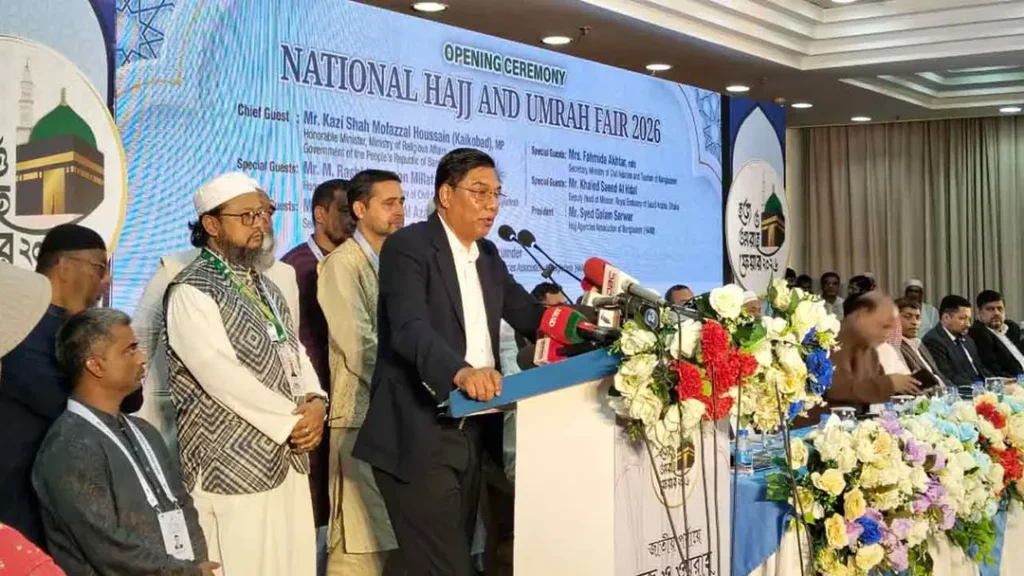 হজের ব্যয় কমতে পারে অন্তত ৪০ হাজার টাকা : বিমান প্রতিমন্ত্রী