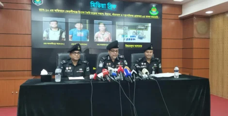কেরানীগঞ্জে ইয়াবা তৈরির কারখানার সন্ধান, গ্রেপ্তার ৪