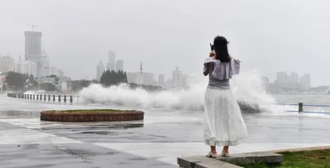 টাইফুন বাভিকে ঘিরে উত্তর কোরিয়ায় সর্বোচ্চ সতর্কতা, প্রস্তুতির নির্দেশ কিমের