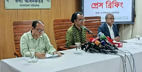 অপরিকল্পিত উন্নয়নের কারণেই ঢাকার জলাবদ্ধতা : তথ্য উপদেষ্টা
