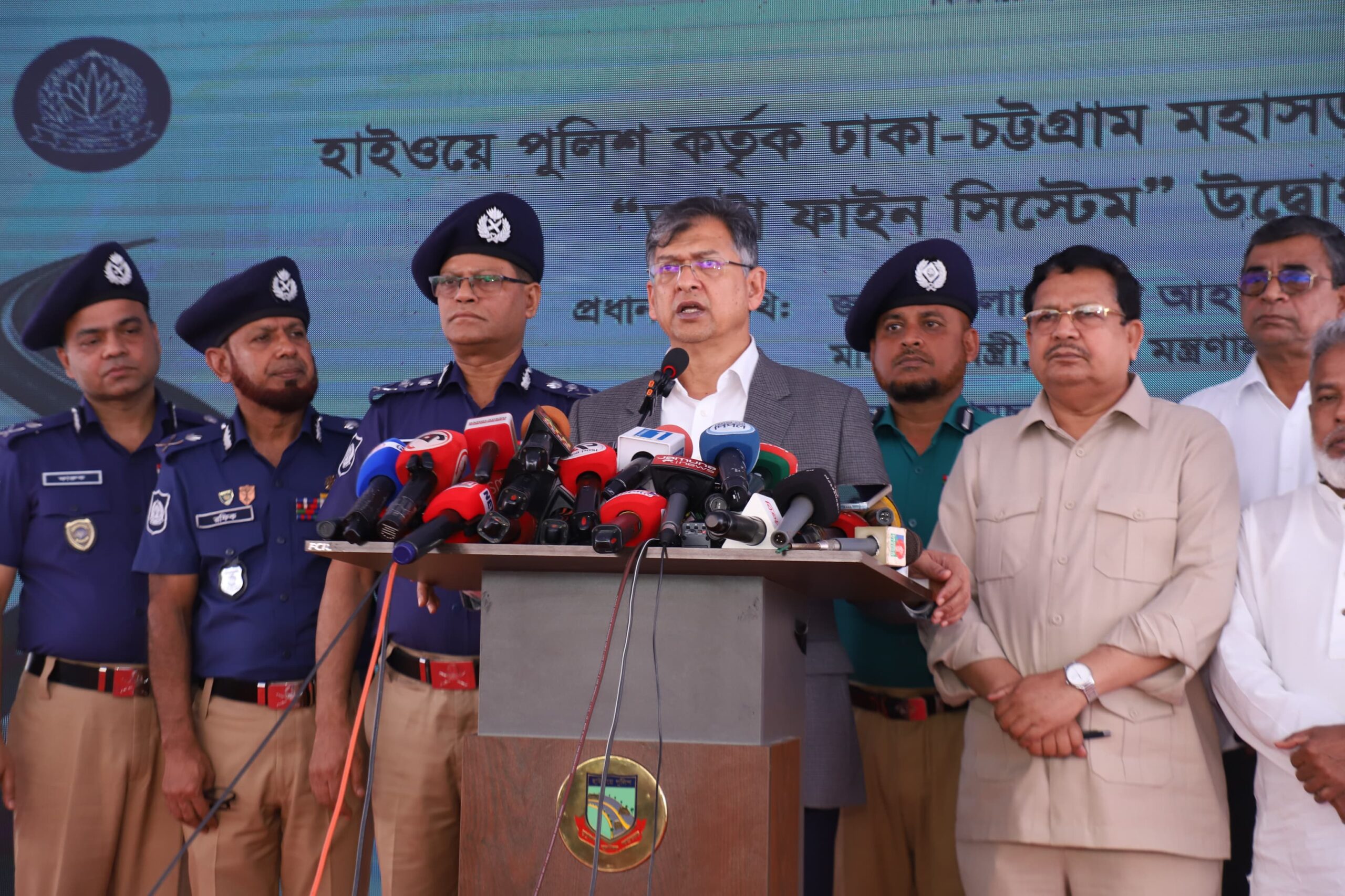 ঢাকা-চট্টগ্রাম মহাসড়কে চালু হলো এআই অটো ফাইন ব্যবস্থা
