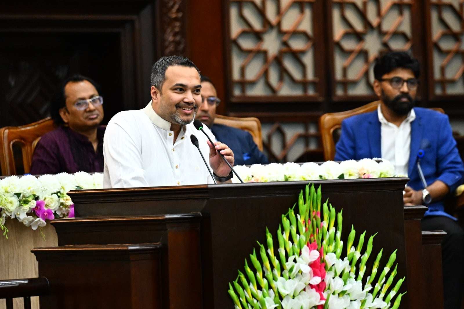 গণতান্ত্রিক মূল্যবোধ ও সুশাসন প্রতিষ্ঠায় সরকার নিরলস কাজ করছে : মাহদী আমিন