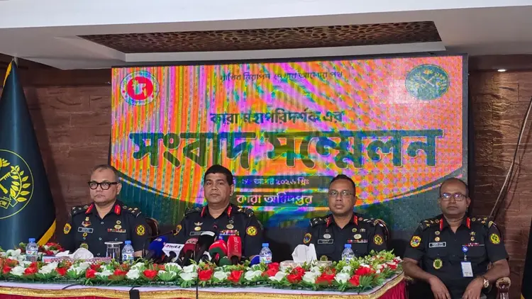 কারাগার থেকে পালানো ৬৯০ বন্দি এখনও পলাতক, ১৬৬ জনের নেই কোনো তথ্য