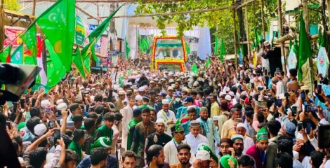 লাখো মানুষের অংশগ্রহণে চট্টগ্রামে শুরু জশনে জুলুস