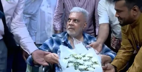 দীর্ঘ চিকিৎসা শেষে দেশে ফিরলেন ইলিয়াস কাঞ্চন, চাইলেন সবার দোয়া