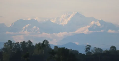 শীতের আগেই কাঞ্চনজঙ্ঘার দেখা, পঞ্চগড়ে ছুটছেন পর্যটকরা