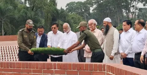 জাতীয় স্মৃতিসৌধে শ্রদ্ধা জানালেন নতুন মন্ত্রী-প্রতিমন্ত্রীরা