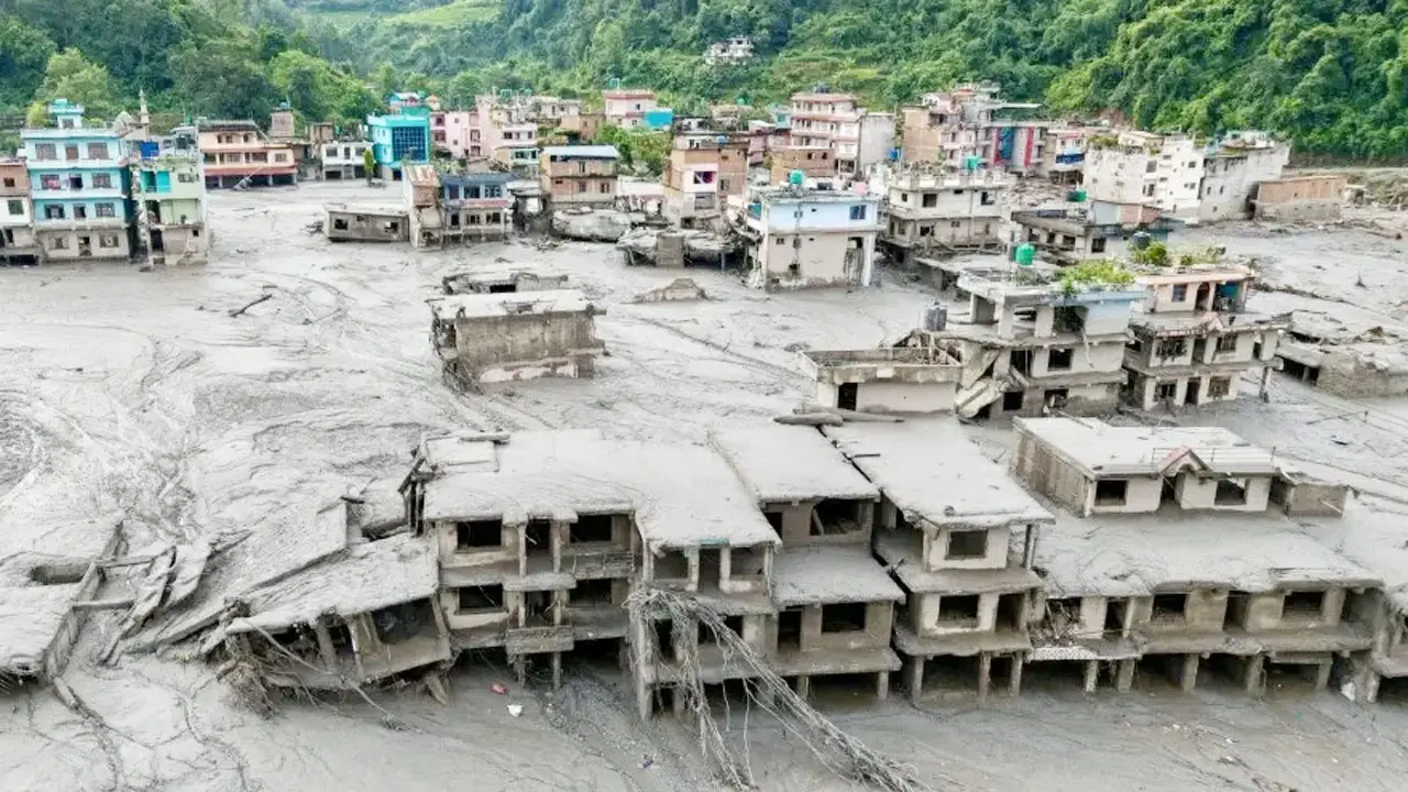 নেপাল-তিব্বতে নিহত বেড়ে ৭৯৪, নিখোঁজ ৩ হাজারের বেশি