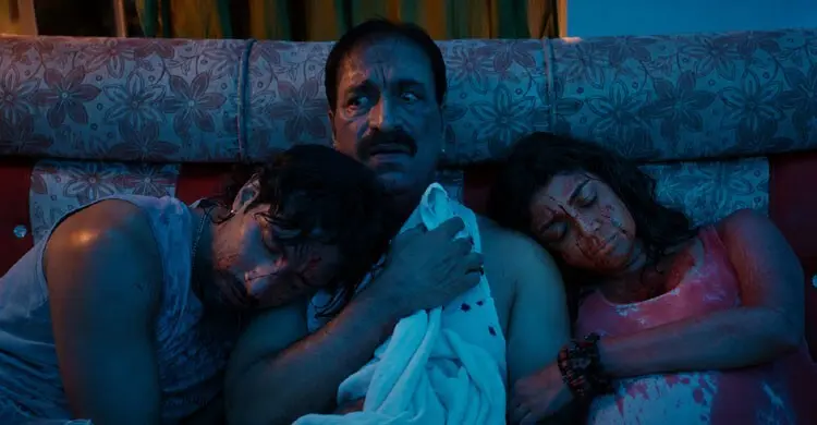 রক্তাক্ত ট্রেলারে চমকে দিল ‘নিব্বা নিব্বি’