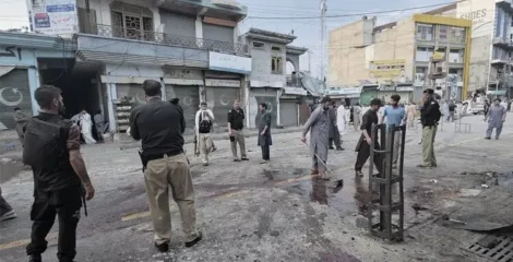 পাকিস্তানে থানার সামনে আত্মঘাতী হামলা, নিহত ১৪