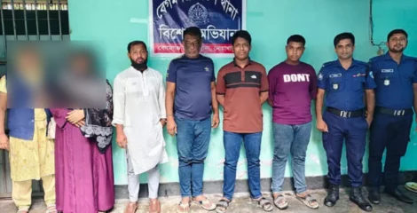 পর্ন ভিডিও তৈরির অভিযোগে দম্পতি ও দুই ছেলেসহ গ্রেফতার ৫