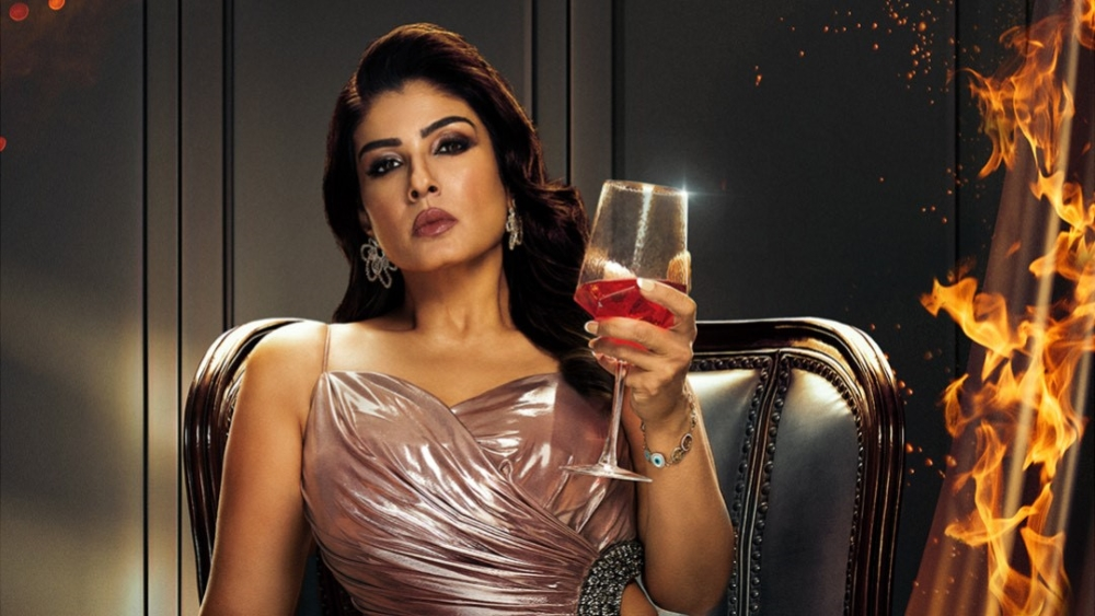 ‘ওহ মাই ডগ’ প্রিমিয়ারে কুকুরের হামলার মুখে রাভিনা