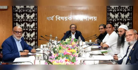ইমাম-মুয়াজ্জিনসহ আড়াই লাখের বেশি ধর্মীয় কর্মী পাচ্ছেন মাসিক সম্মানি