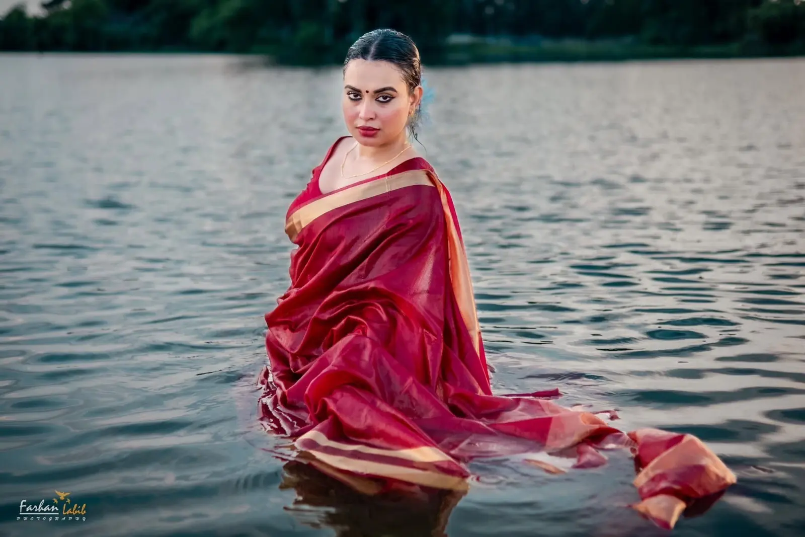 বসুন্ধরায় অভিনেত্রী রিধিকা রিধির মরদেহ উদ্ধার