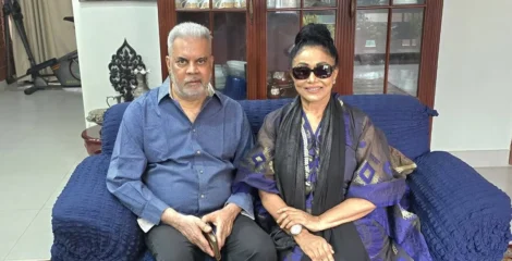 ইলিয়াস কাঞ্চনের বাসায় রোজিনা, দেশবাসীর কাছে চাইলেন দোয়া