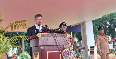 আইনের শাসন প্রতিষ্ঠায় আন্তরিকভাবে কাজ করতে হবে পুলিশকে : স্বরাষ্ট্রমন্ত্রী