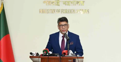 অনুকূল পরিবেশ না হলে ভারত যাবেন না প্রধানমন্ত্রী