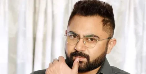 সোহমের বিরুদ্ধে কাঠমিস্ত্রিকে মারধরের অভিযোগ