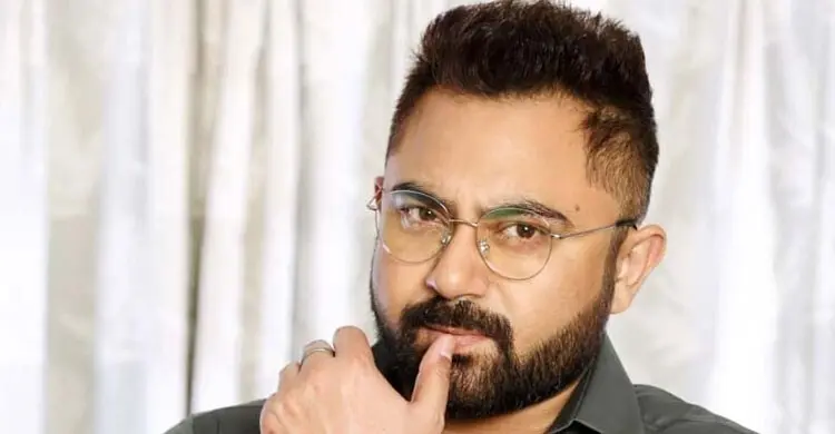সোহমের বিরুদ্ধে কাঠমিস্ত্রিকে মারধরের অভিযোগ