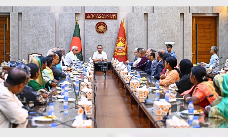 সবাই একটু একটু এগিয়ে এলে বড় সমস্যার সমাধান সম্ভব : প্রধানমন্ত্রী