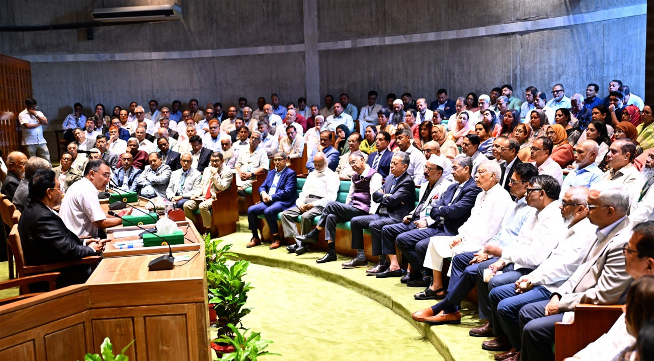 রাষ্ট্রপতি প্রার্থী ফখরুলের জন্য এমপিদের ভোট চাইলেন প্রধানমন্ত্রী