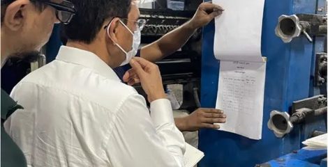 রাত ১২টার পর ছাপাখানায় শিক্ষামন্ত্রী, পাঠ্যবইয়ের মান যাচাই