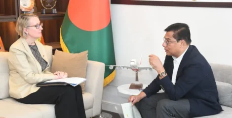 এইচআরসিএম স্ট্যাটাস প্রত্যাহারে ব্রিটিশ হাইকমিশনারের সহযোগিতা চাইলেন বিমানমন্ত্রী