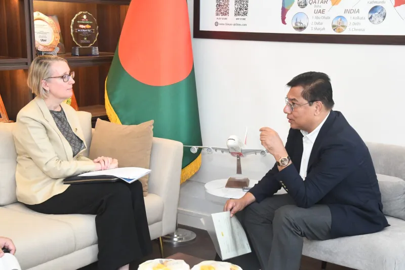 এইচআরসিএম স্ট্যাটাস প্রত্যাহারে ব্রিটিশ হাইকমিশনারের সহযোগিতা চাইলেন বিমানমন্ত্রী