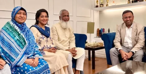 বাঁধনের বাসায় হুমায়ুন কবির, জানালেন পাশে থাকার বার্তা